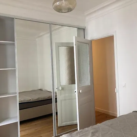 11 Confortable And Cosy פריז