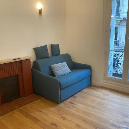 11 Confortable And Cosy *